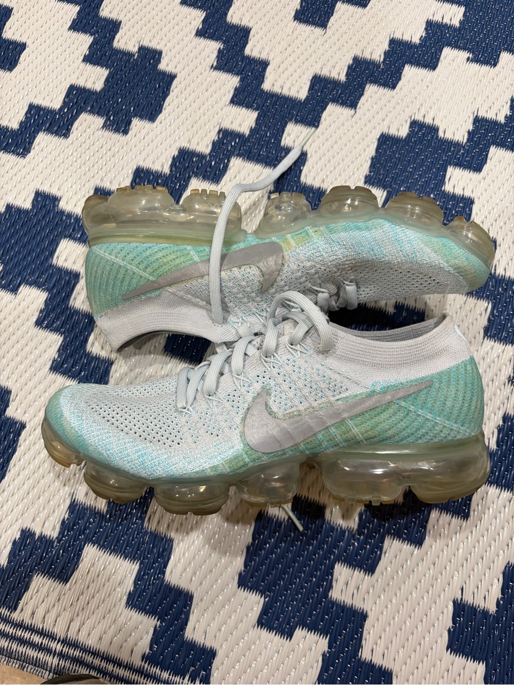 Nike Air VaporMax Flyknit Ice Flash Sneakers Womens Size 10